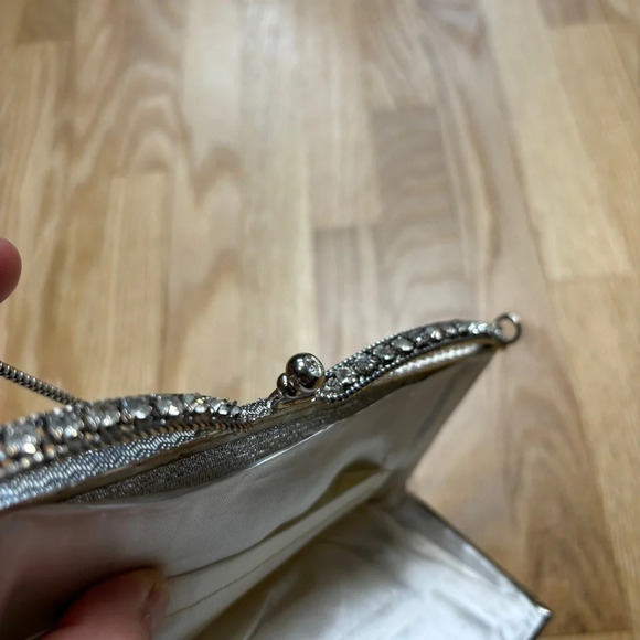 Silver Mini Bag Evening Purse Diamond Bedazzled Short Handle Clutch - Picture 5 of 5